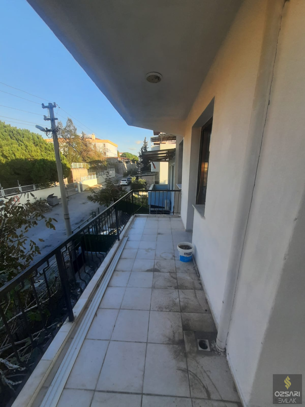 Bornova İnönü mah. 2+1 doğalgazlı kiralık Daire