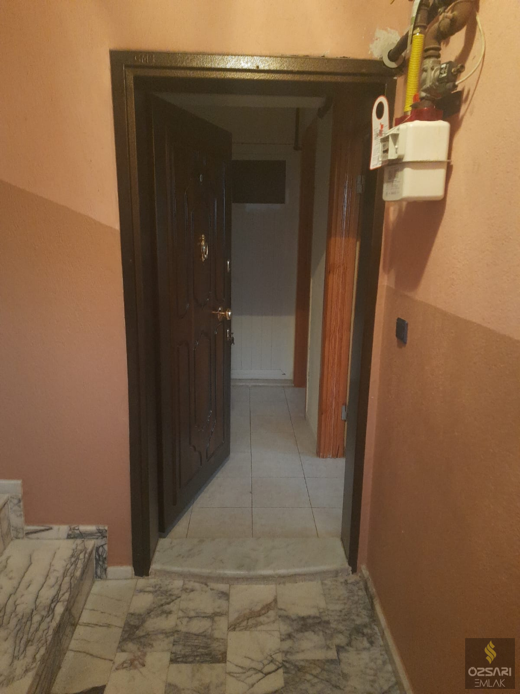 Bornova Atatürk mah. 3+1 doğalgazlı kiralık Daire