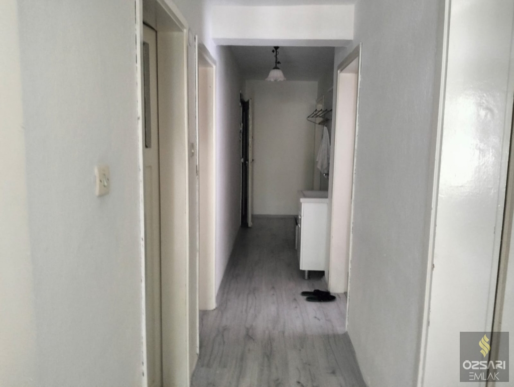 BORNOVA İNÖNÜ MAHALLESİNDE 2+1 EŞYALI DAİRE