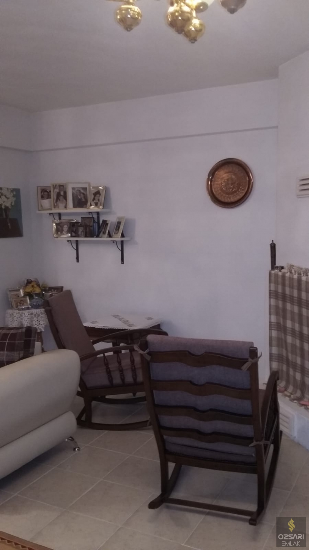 Bornova İnönü mahallesinde köşe 4cephe özel yapım komple s...