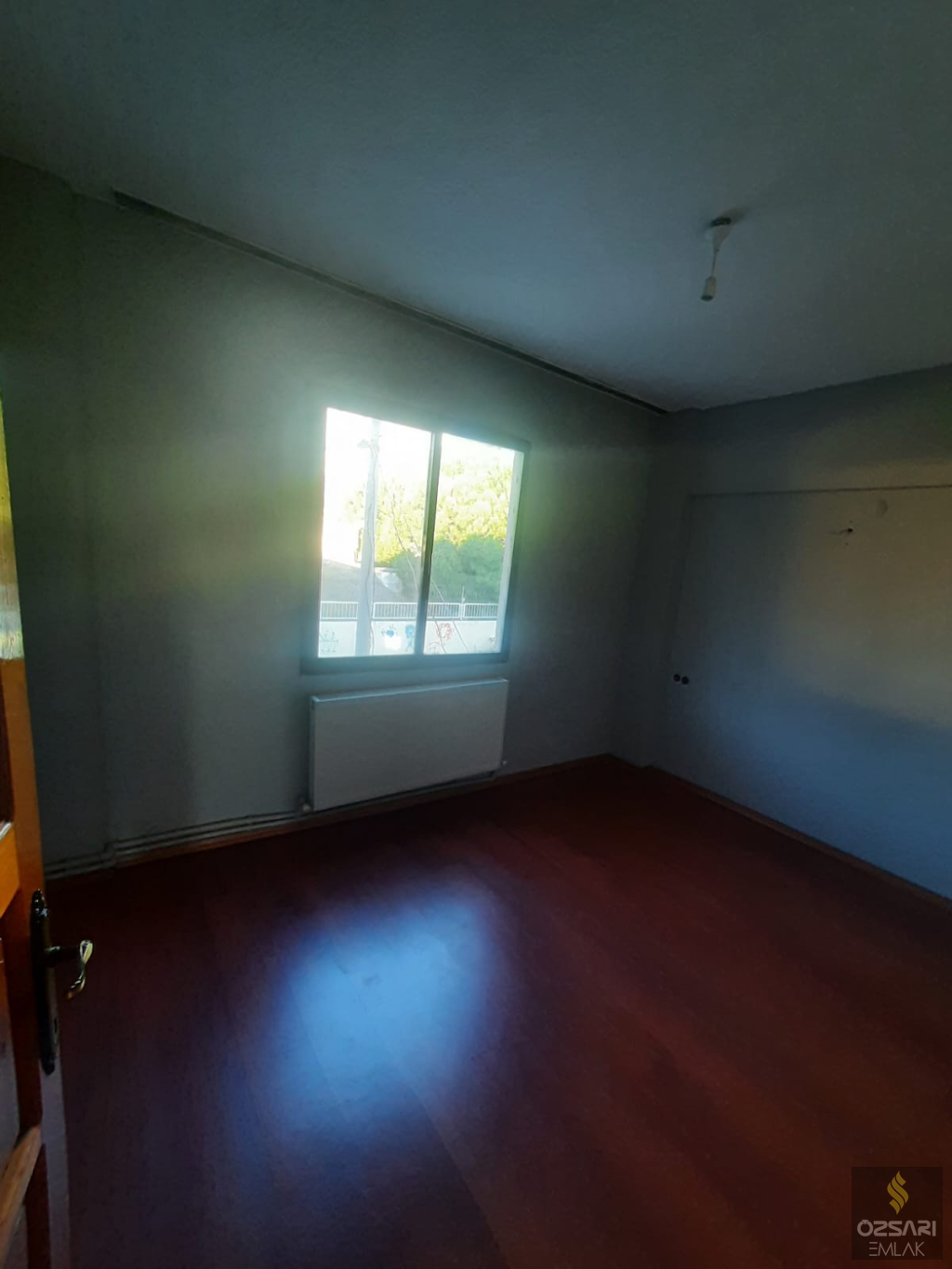 Bornova İnönü mah. 2+1 doğalgazlı kiralık Daire
