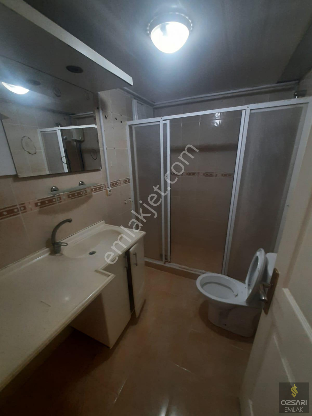 Bornova Atatürk mah. 1+1 kiralık Daire