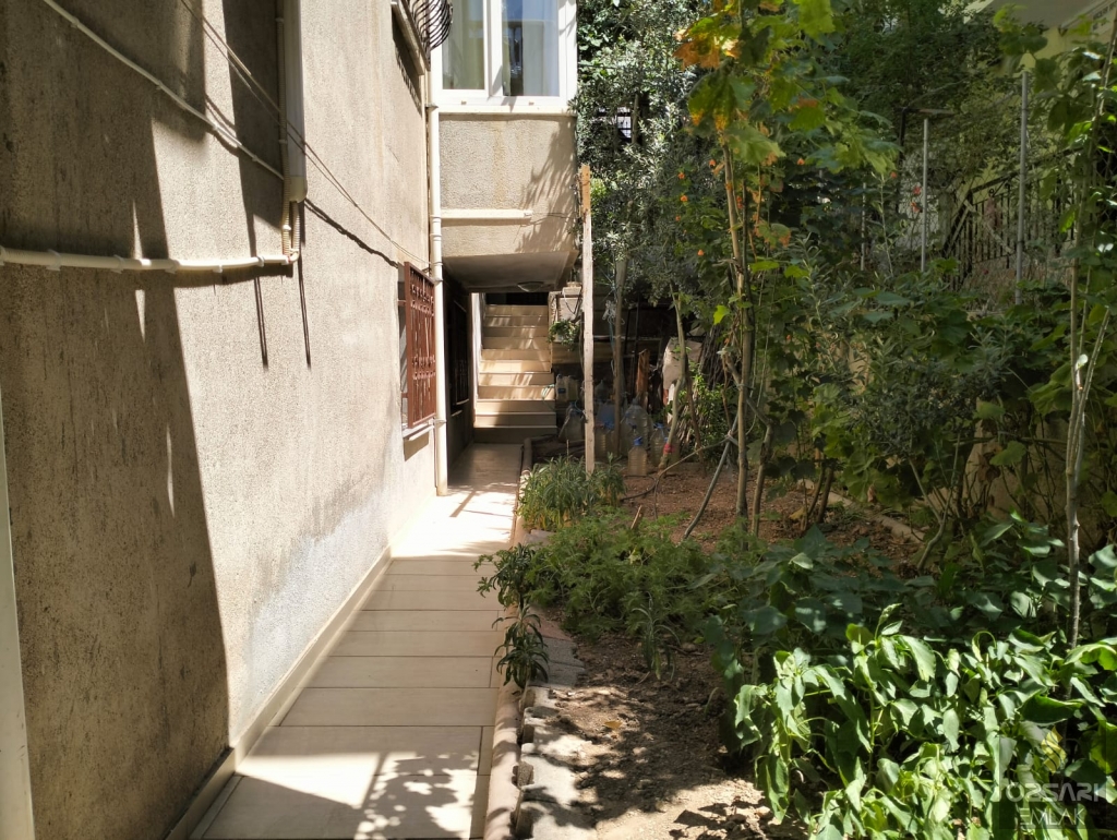 BORNOVA İNÖNÜ MAHALLESİNDE 2+1 EŞYALI DAİRE