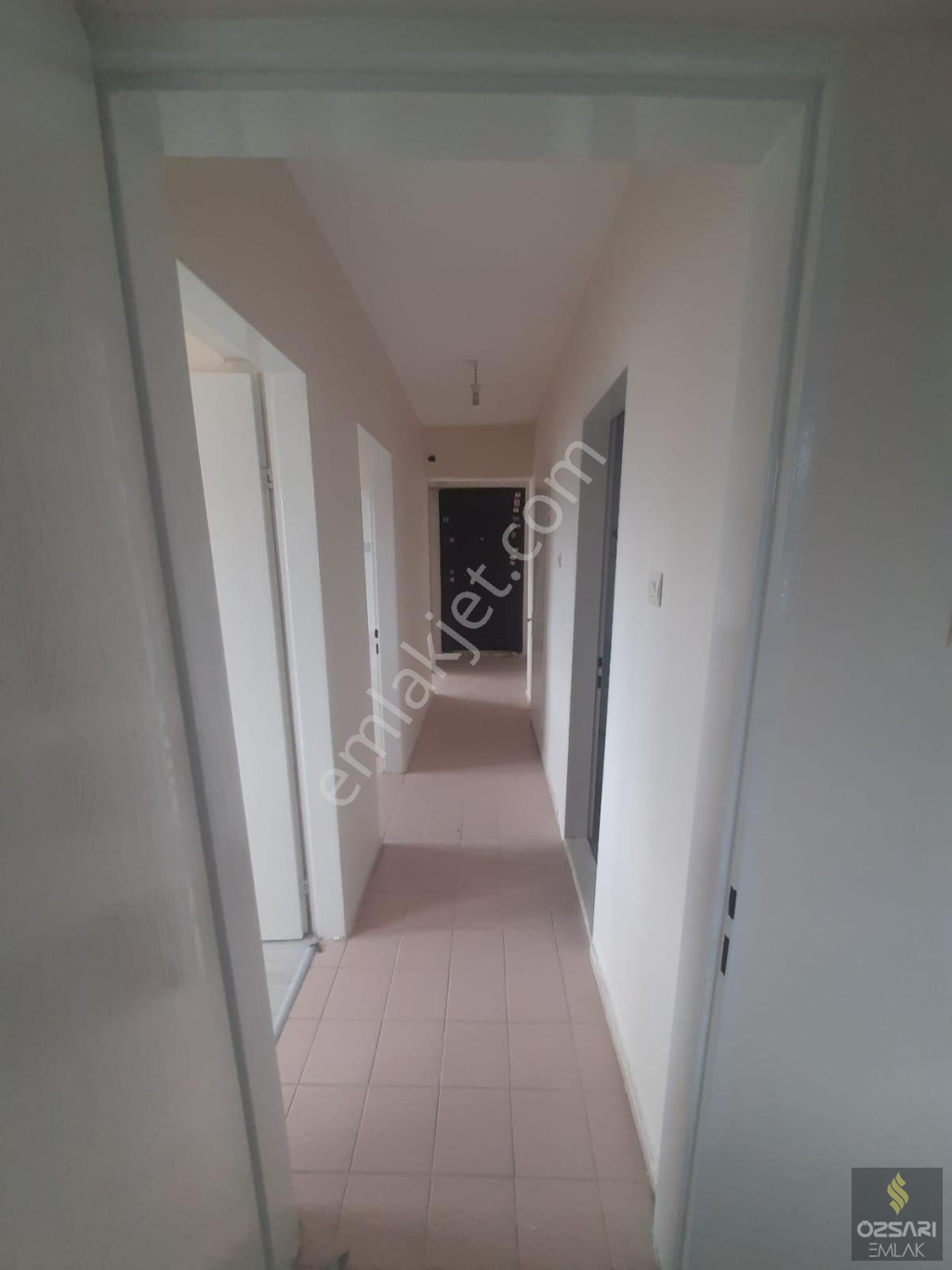 Bornova Evka4 2+1 kapalı Mutfak kiralık Daire