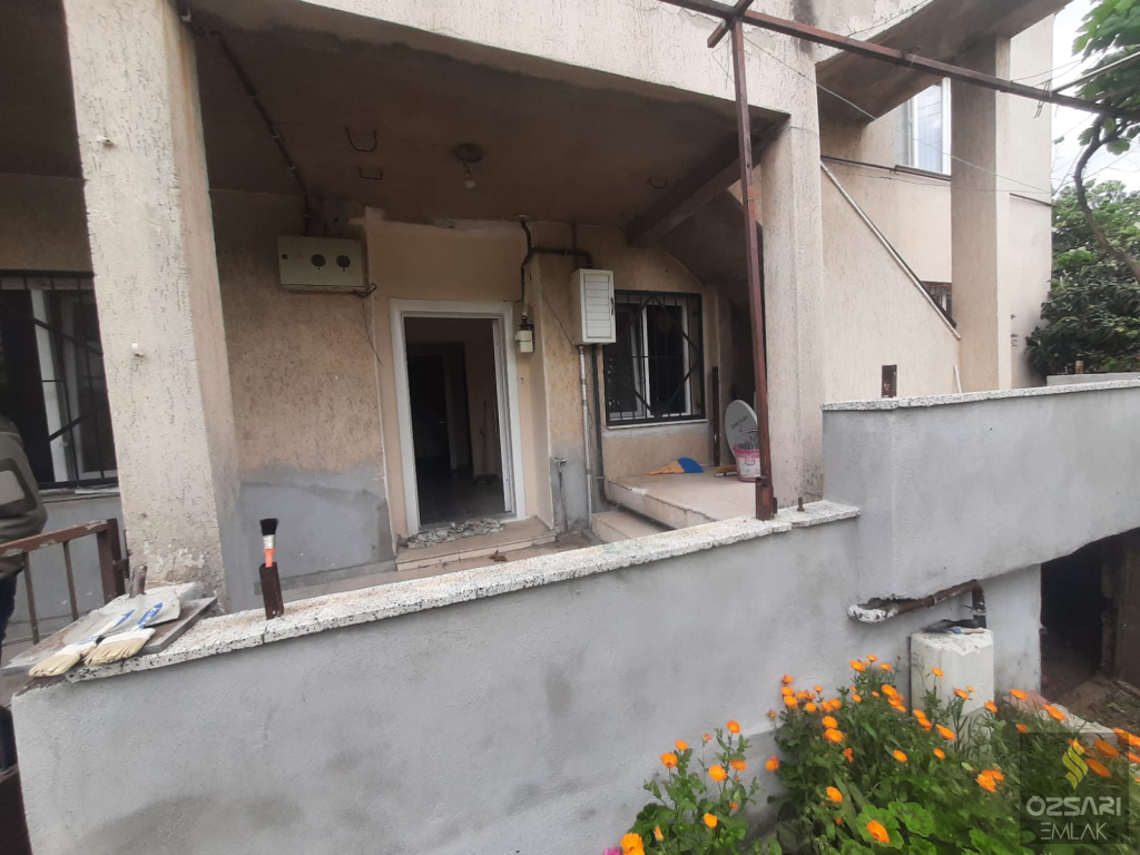 Bornova Atatürk mah. merkezinde 2+1 kiralık Doğalgazlı Daire