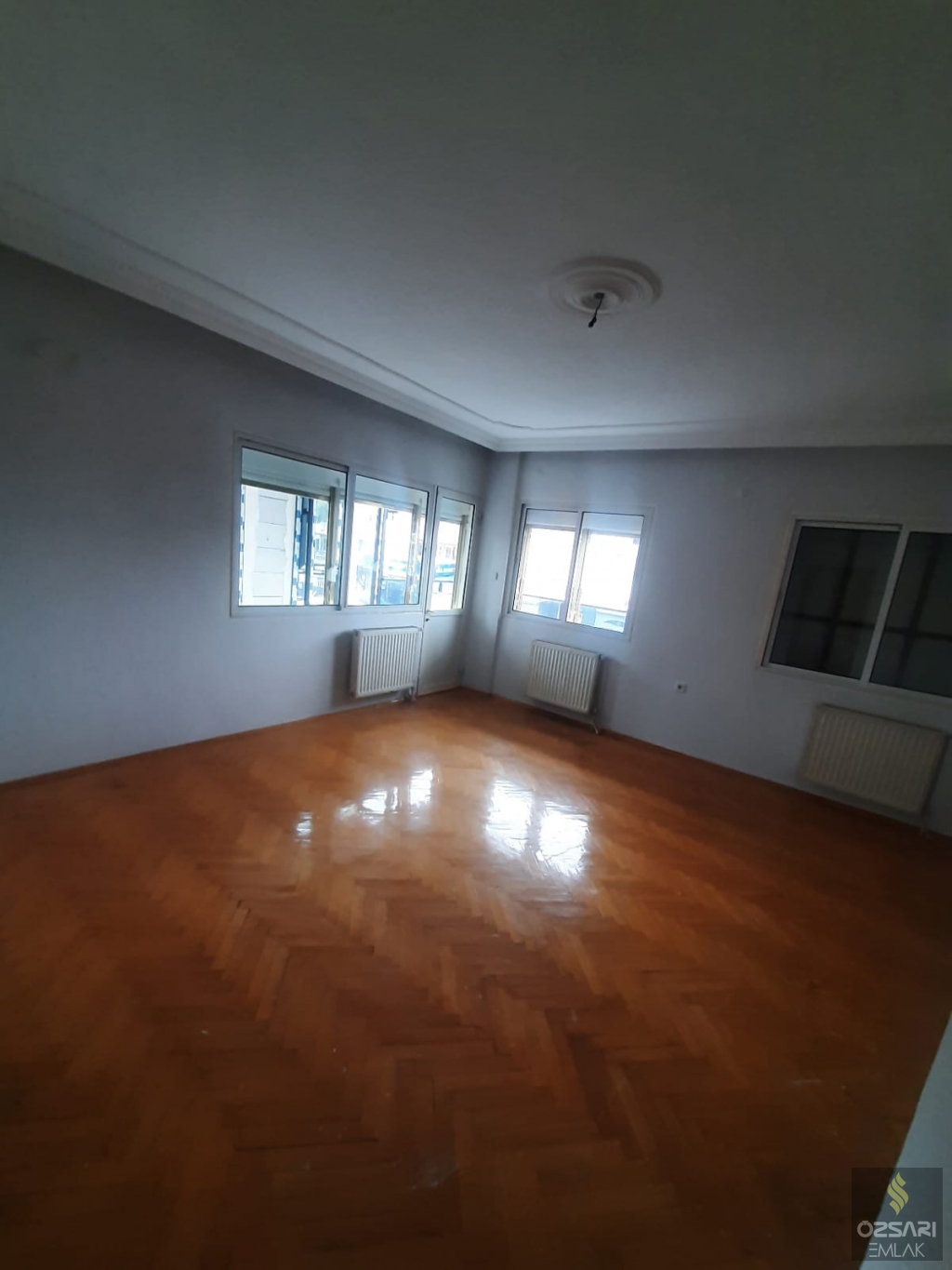 BORNOVA İNÖNÜ MAH. ANACADDE ÜZERİ KİRALIK 2+1