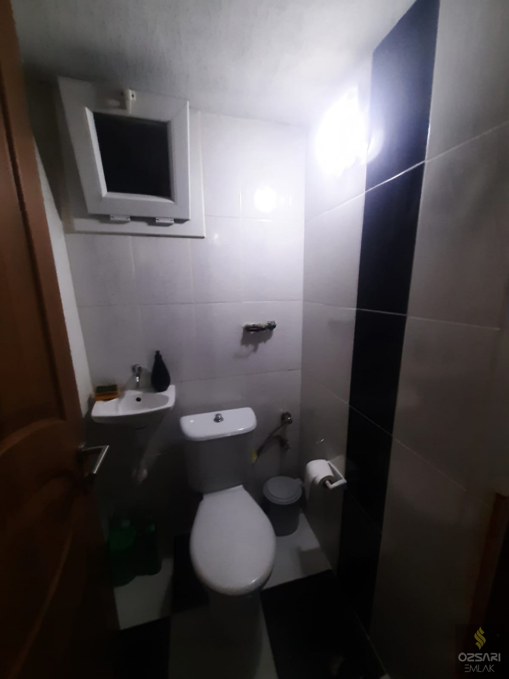 BORNOVA ATATÜRK MAH. KOMPLE SATILIK 4 KATLI BİNA