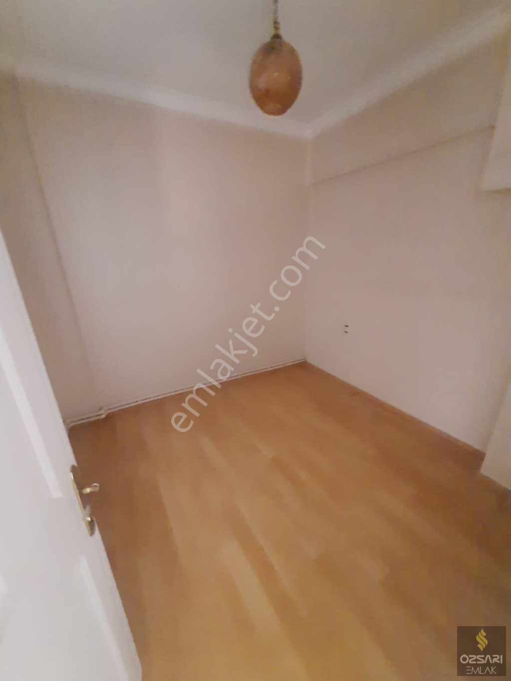 Bornova İnönü mah. 3+1 doğalgazlı kiralık Daire