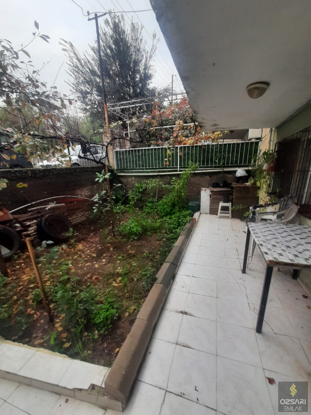 BORNOVA ATATÜRK MAH. KOMPLE SATILIK 4 KATLI BİNA