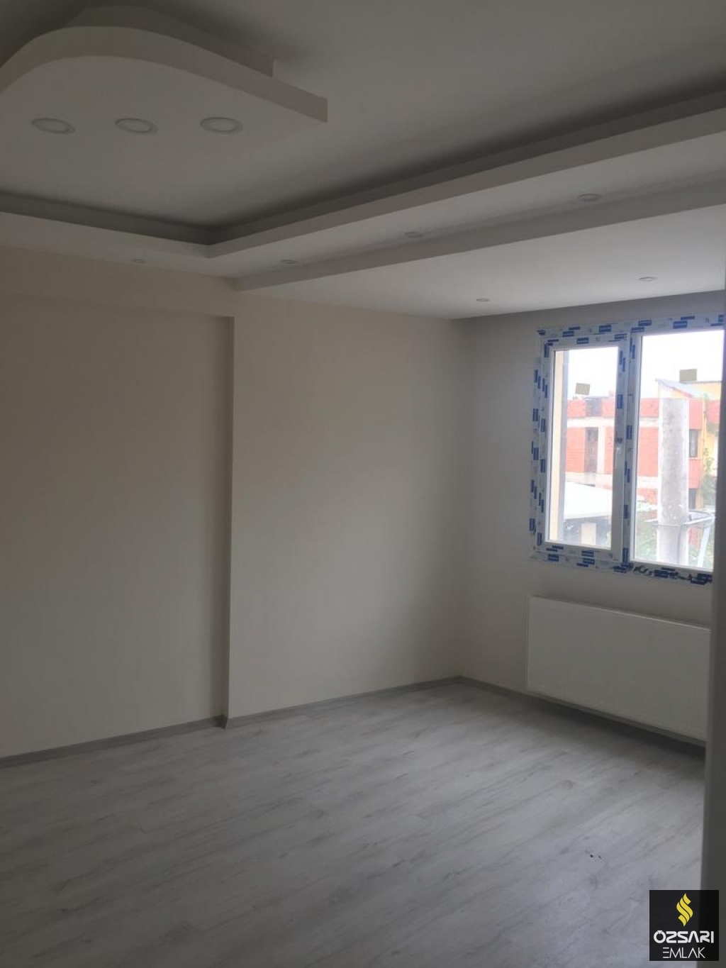 Bayraklı Çay mahallesinde 2+1 Satılık Daire