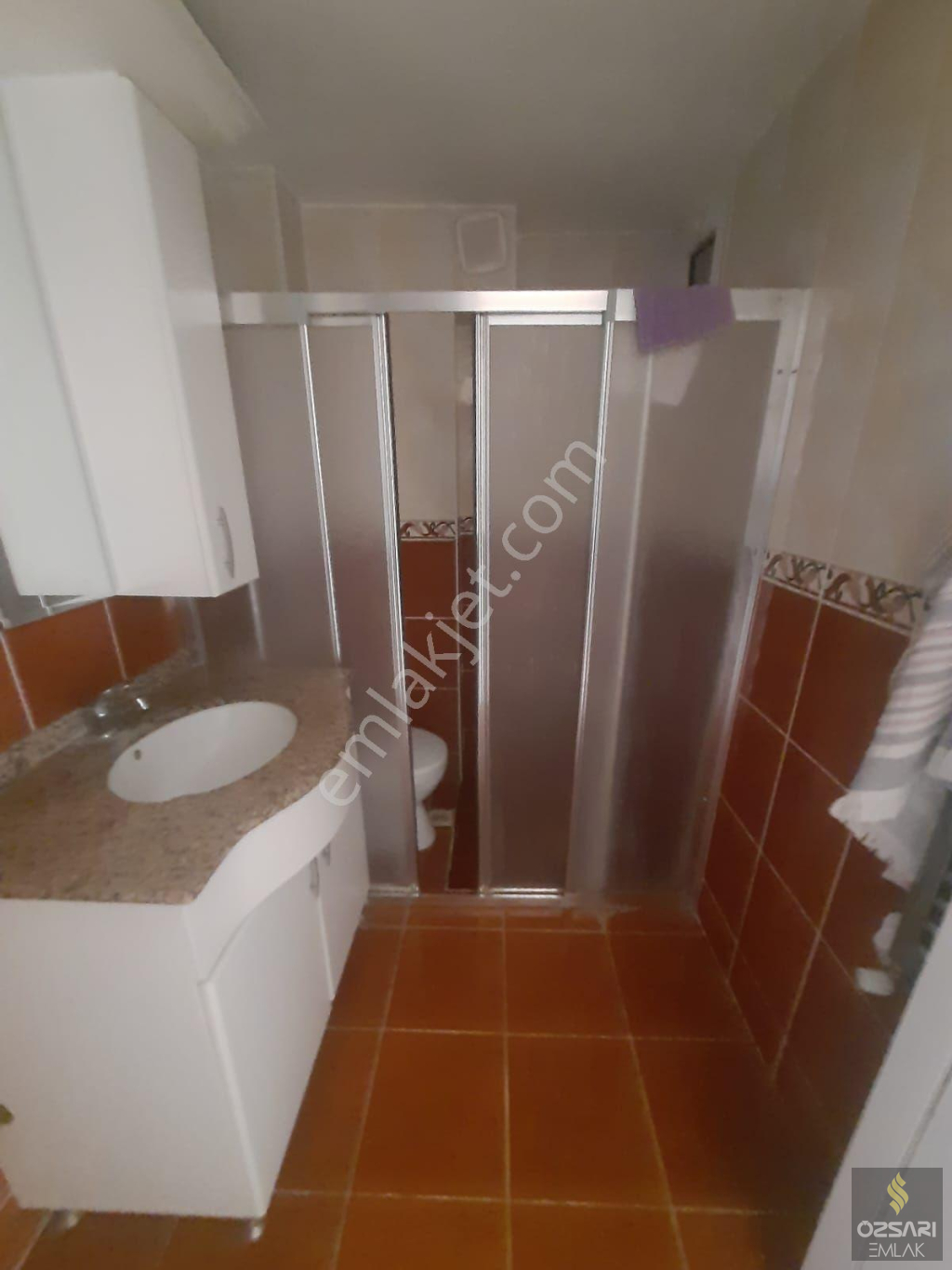 Bornova İnönü mah. 3+1 doğalgazlı kiralık Daire