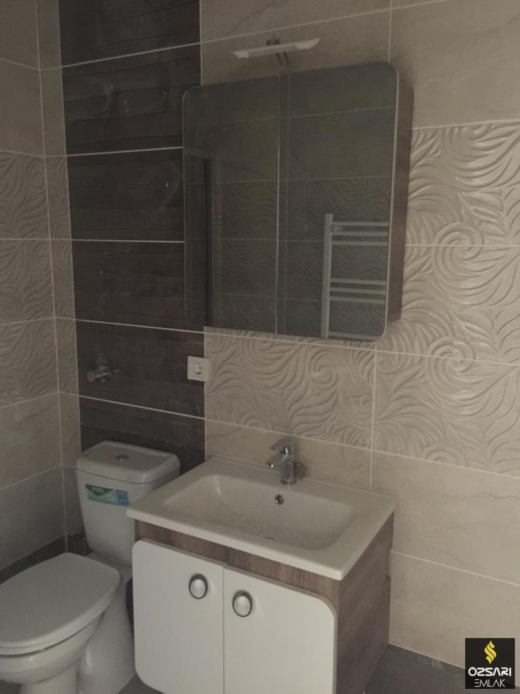 Bayraklı Çay mahallesinde 2+1 Satılık Daire