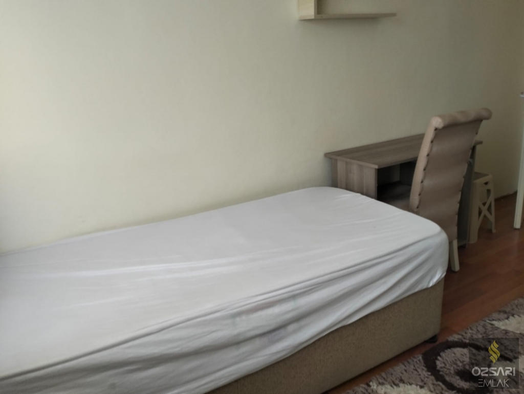 BORNOVA EVKA 4 3+1 DENİZ MANZARALI FULL EŞYALI KİRALIK DAİ...