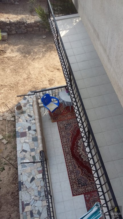 Bornova İnönü mahallesinde köşe 4cephe özel yapım komple satılık bina