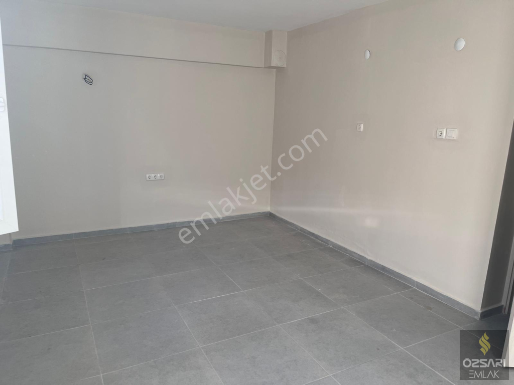 BORNOVA ATATÜRK MAH. 3+1 DOĞALGAZLI DAİRE