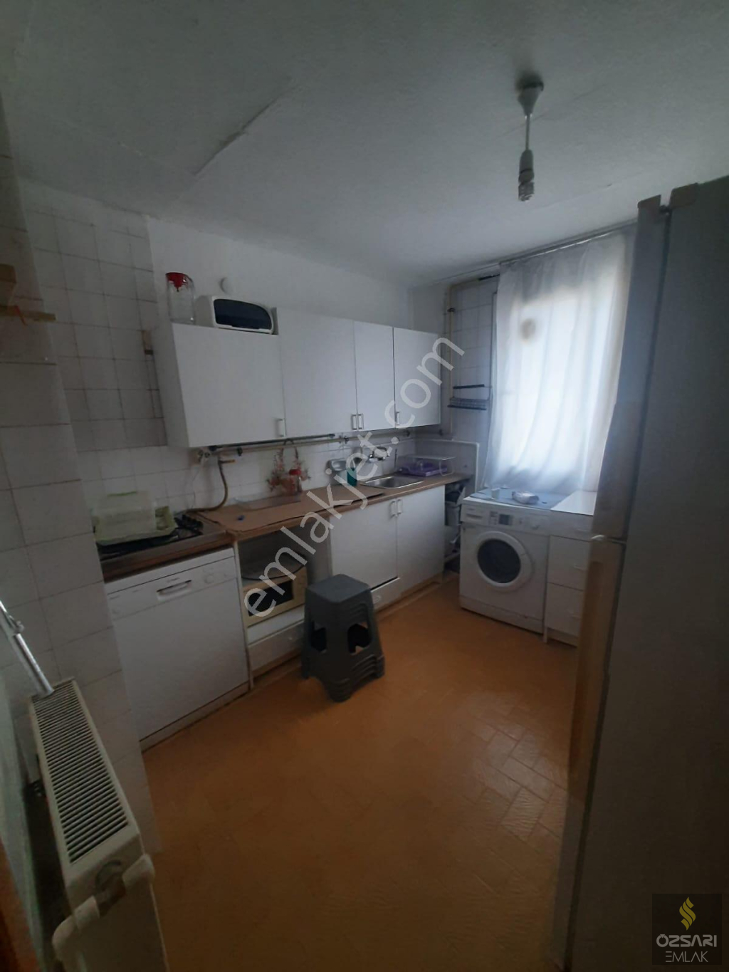 Bornova Atatürk mah. Eşyalı, doğalgazlı 3+1 kiralık Daire