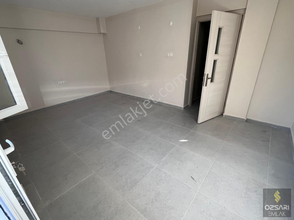 BORNOVA ATATÜRK MAH. 3+1 DOĞALGAZLI DAİRE