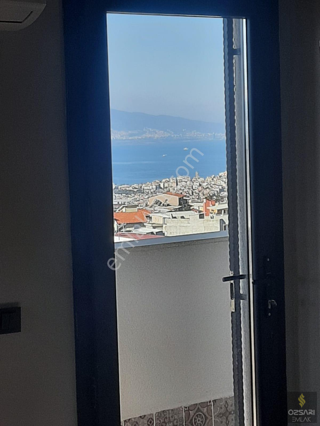 Bornova İnönü mah. 2+1 yeni yapılı kiralık Daire