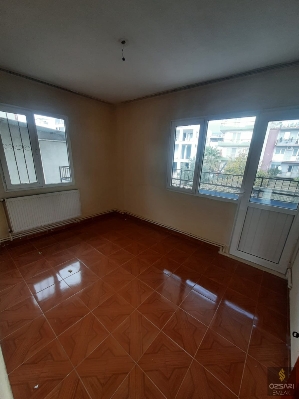Bornova Atatürk mah. 3+1 doğalgazlı kiralık Daire