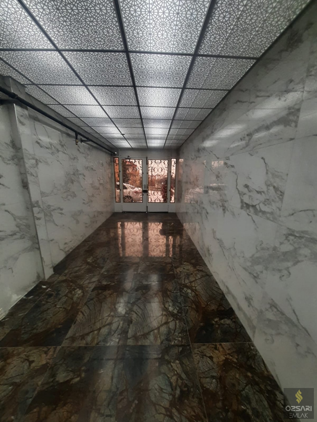 BORNOVA İNÖNÜ MAH. ANACADDE ÜZERİ KİRALIK 2+1