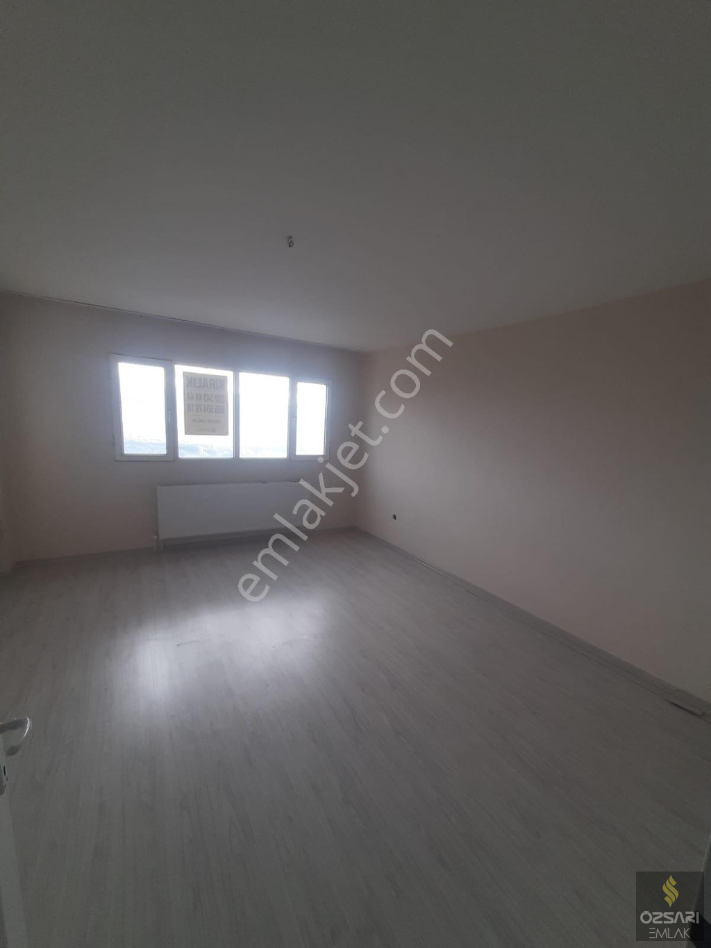 Bornova Evka4 2+1 kapalı Mutfak kiralık Daire