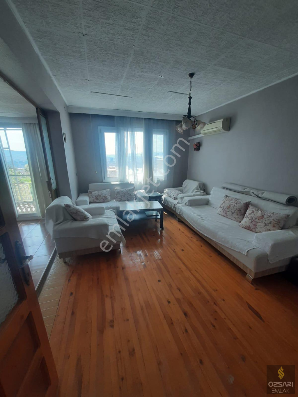 Bornova Atatürk mah. Eşyalı, doğalgazlı 3+1 kiralık Daire