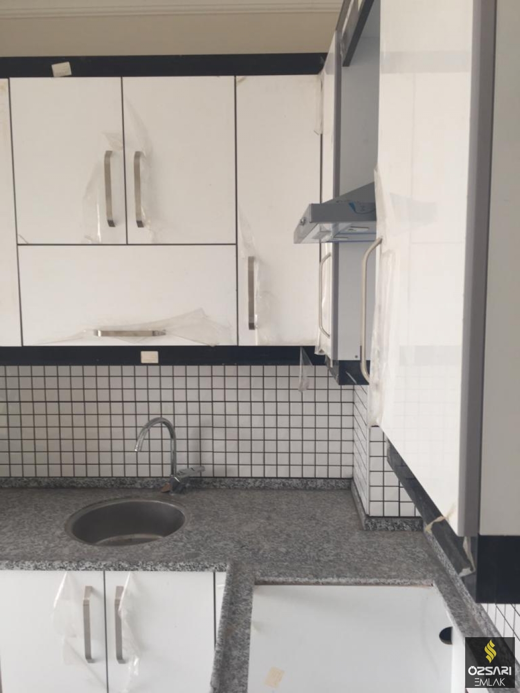 Bayraklı Çay mahallesinde 2+1 Satılık Daire