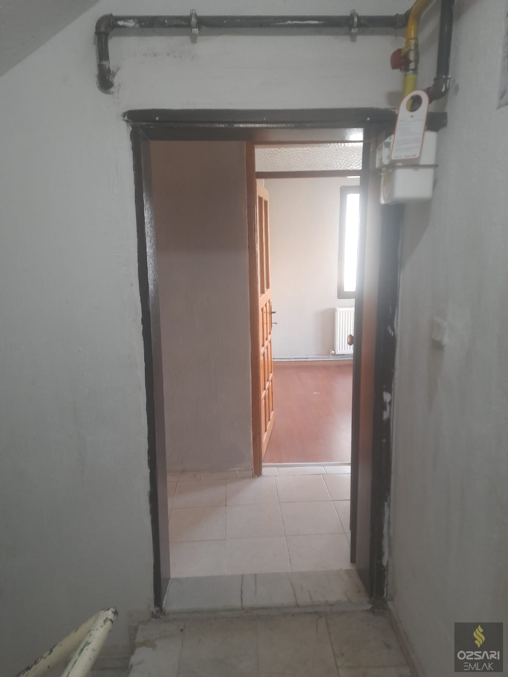 Bornova İnönü mah. 2+1 doğalgazlı kiralık Daire