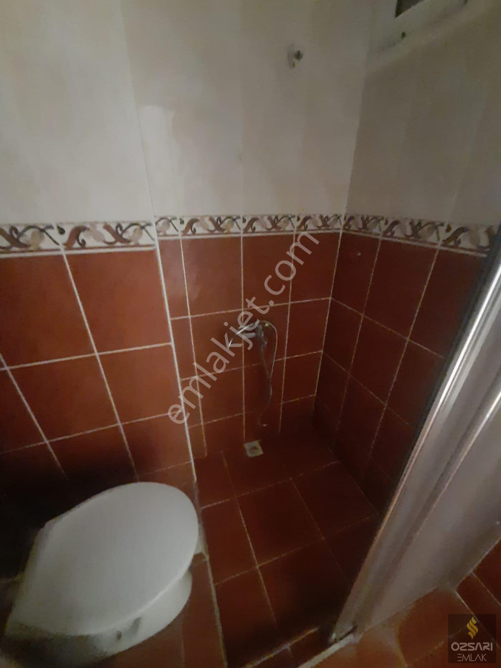 Bornova İnönü mah. 3+1 doğalgazlı kiralık Daire