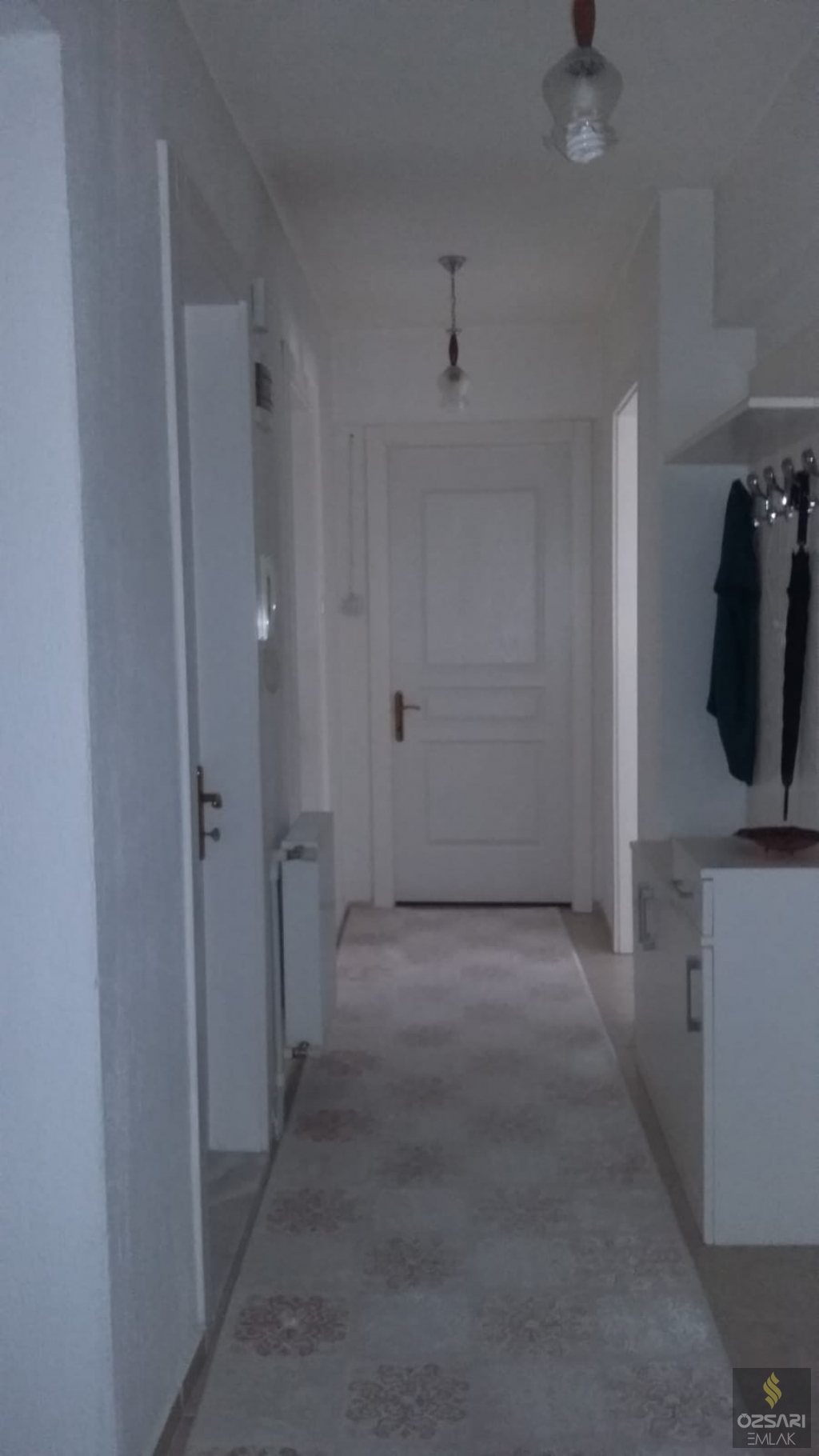 Bornova İnönü mahallesinde köşe 4cephe özel yapım komple satılık bina