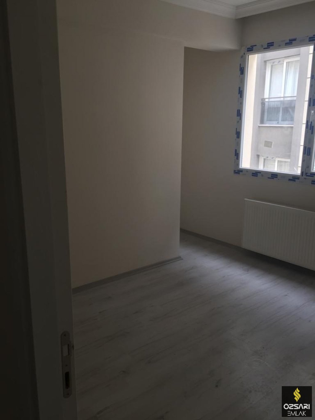 Bayraklı Çay mahallesinde 2+1 Satılık Daire
