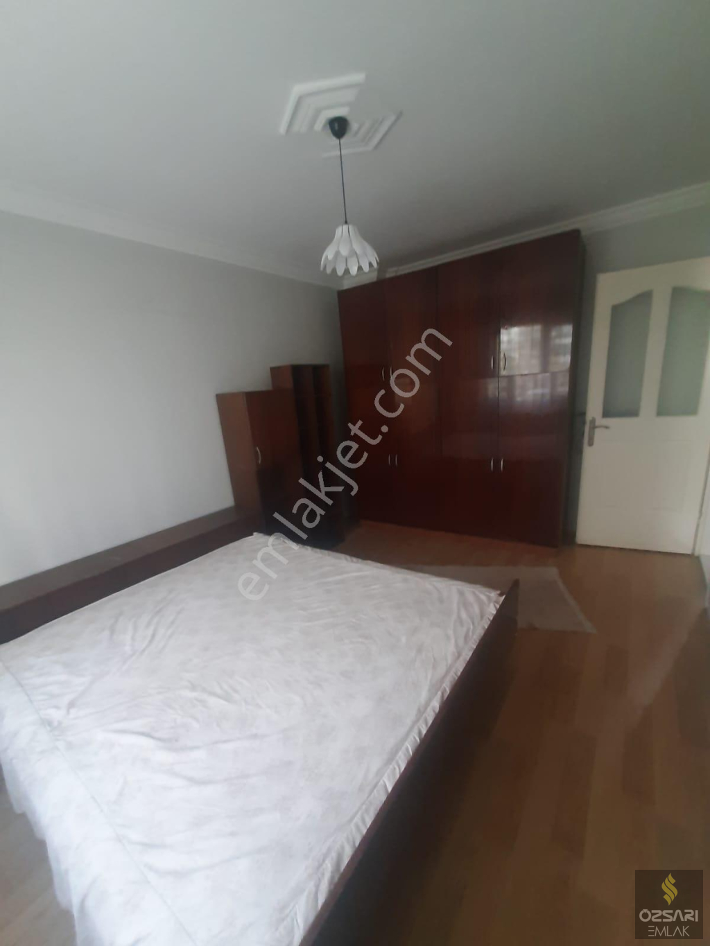 Bornova Atatürk mah. Eşyalı, doğalgazlı 2+1 kiralık Daire