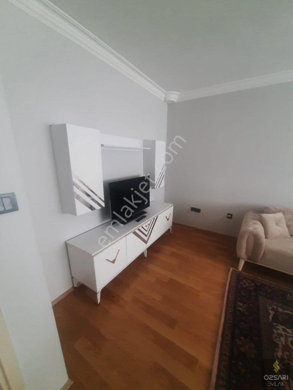 Bornova Atatürk mah. Eşyalı, doğalgazlı 2+1 kiralık Daire
