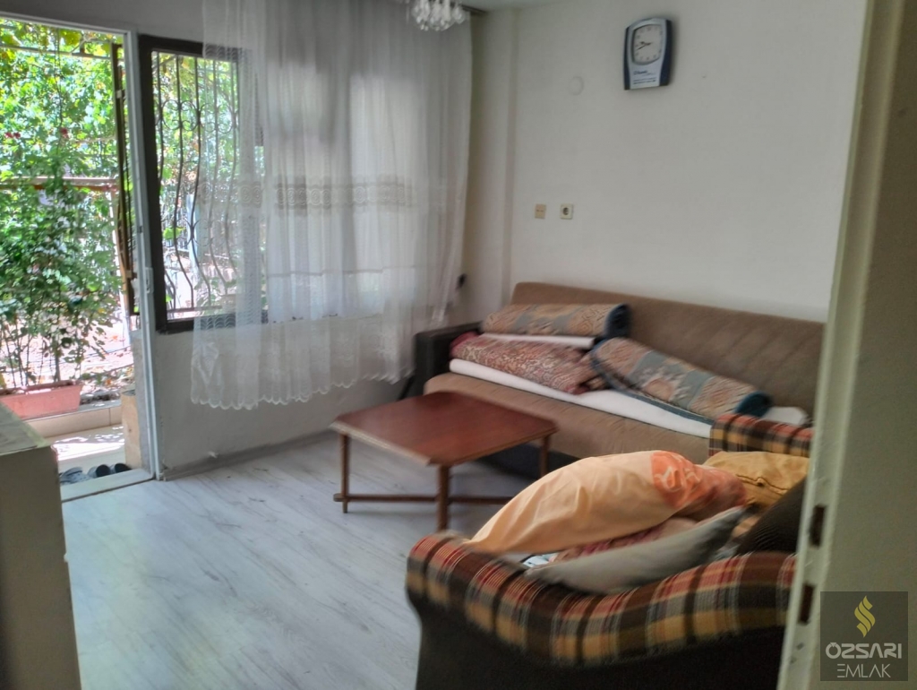 BORNOVA İNÖNÜ MAHALLESİNDE 2+1 EŞYALI DAİRE
