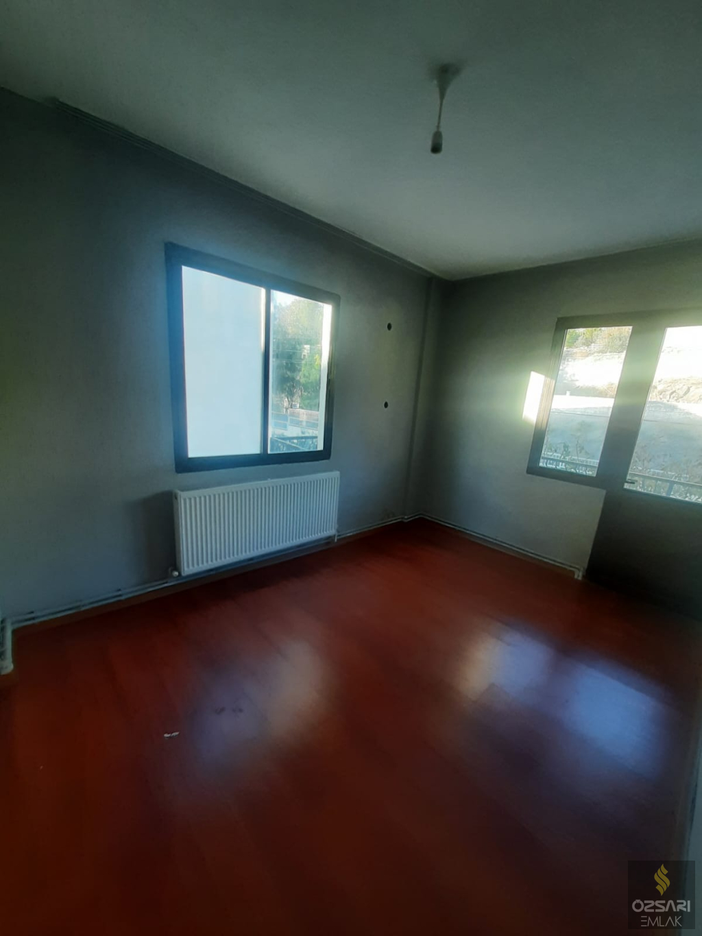 Bornova İnönü mah. 2+1 doğalgazlı kiralık Daire