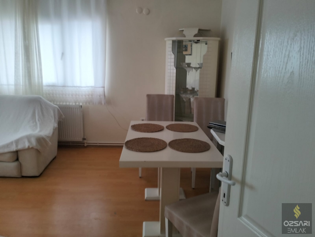 BORNOVA EVKA 4 3+1 DENİZ MANZARALI FULL EŞYALI KİRALIK DAİRE