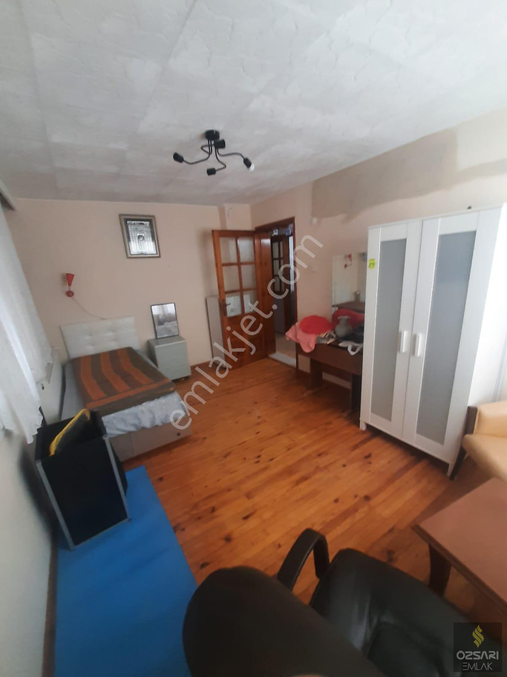 Bornova Atatürk mah. Eşyalı, doğalgazlı 3+1 kiralık Daire