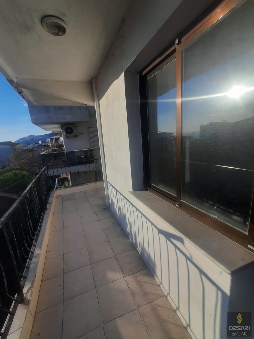 Bornova İnönü mah. 2+1 doğalgazlı kiralık Daire