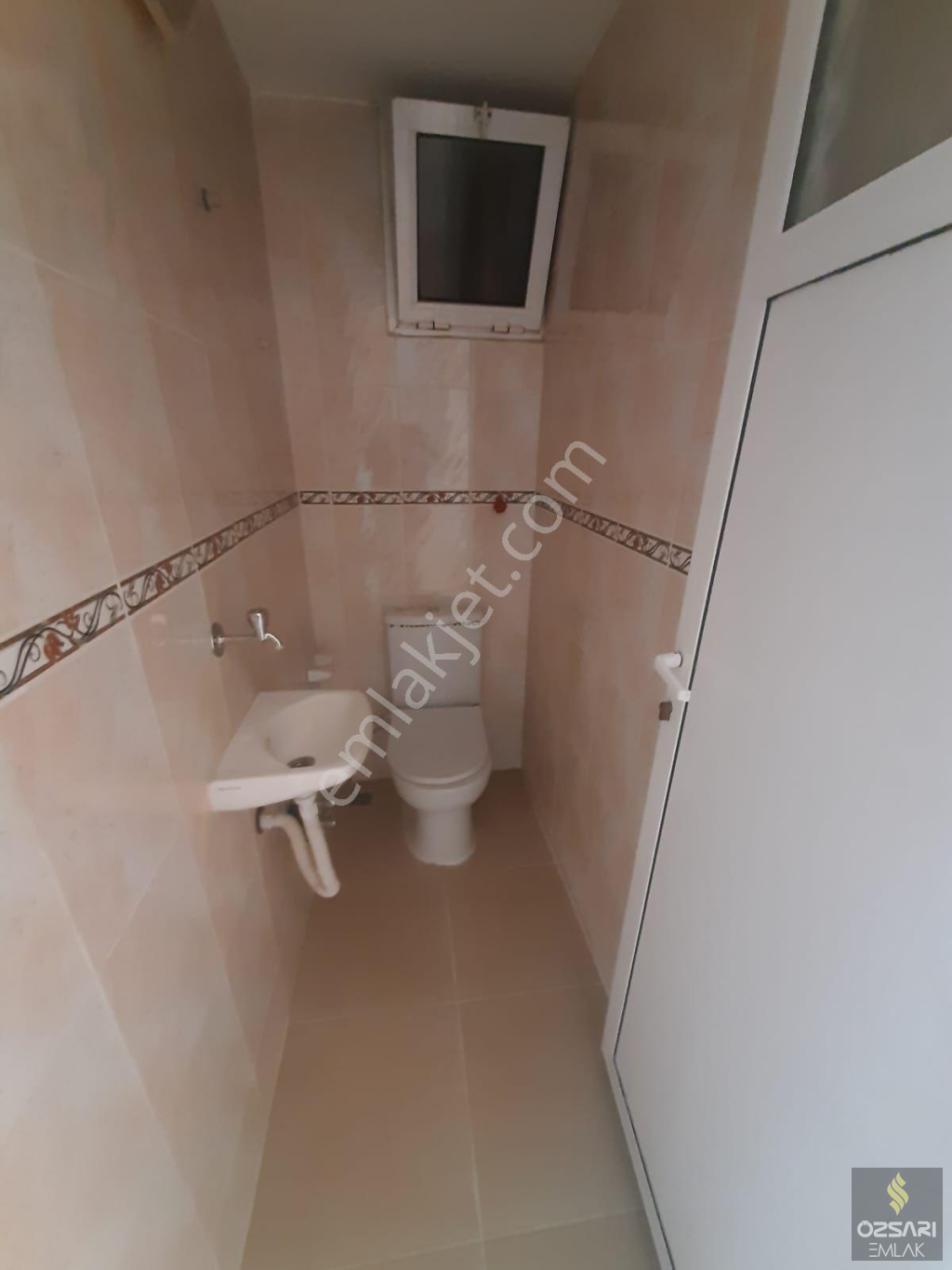 Bornova İnönü mah. 3+1 doğalgazlı kiralık Daire