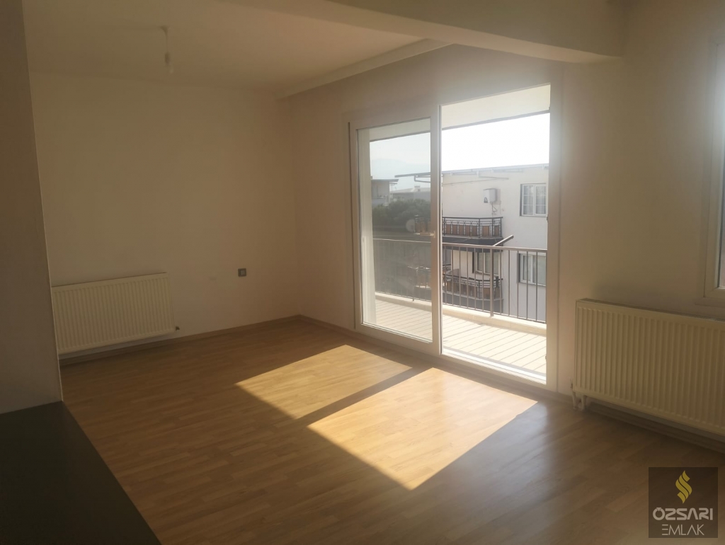 BORNOVA İNÖNÜ MAHALLESİNDE FULL YAPILI GÜNEY CEPHE KİRALIK DAİRE