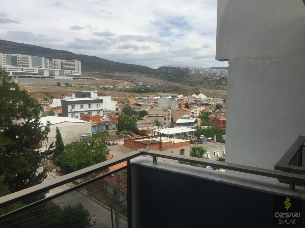 BAYRAKLI ŞEHİR HASTANESİ KARŞISI 2+1 YENİ BİNA KİRALIK DAİRE