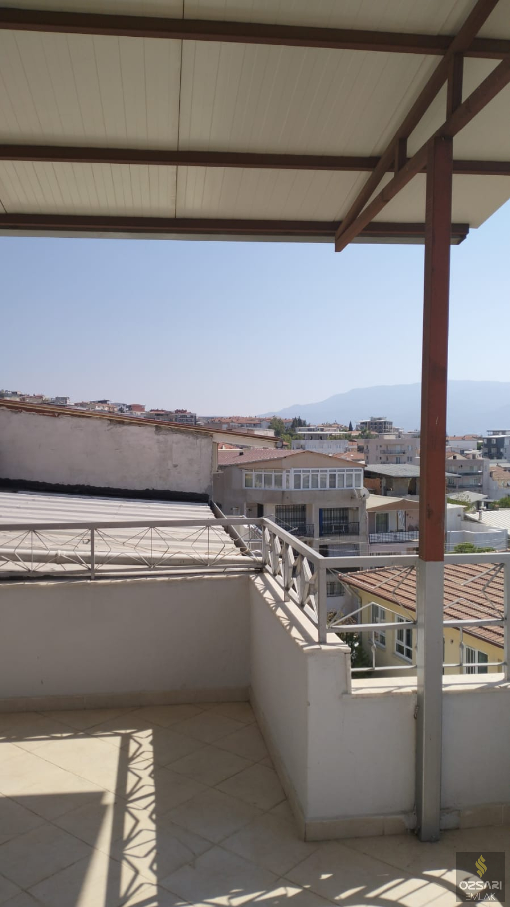 Bornova Atatürk mah. 4+1 kiralık içi yapılı manzaralı Dubleks Daire