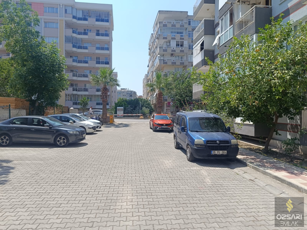 BORNOVA FATİH SULTAN MEHMET CADDESİNDE FULL YAPILI SATILIK DAİRE