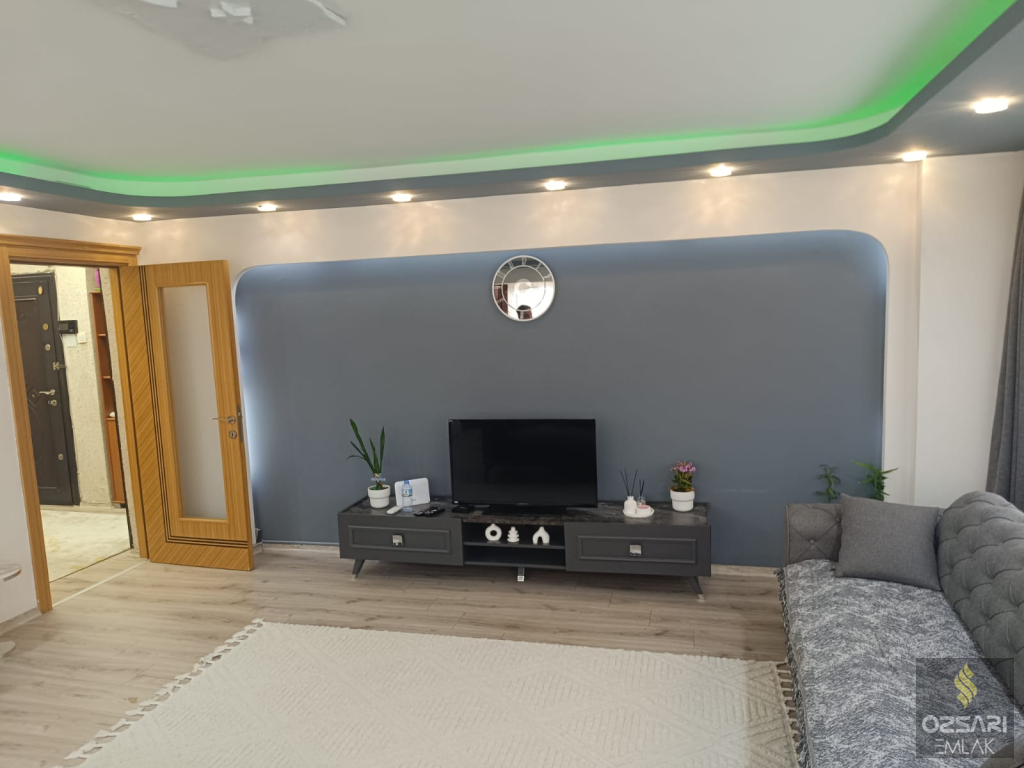 BORNOVA FATİH SULTAN MEHMET CADDESİNDE FULL YAPILI SATILIK DAİRE
