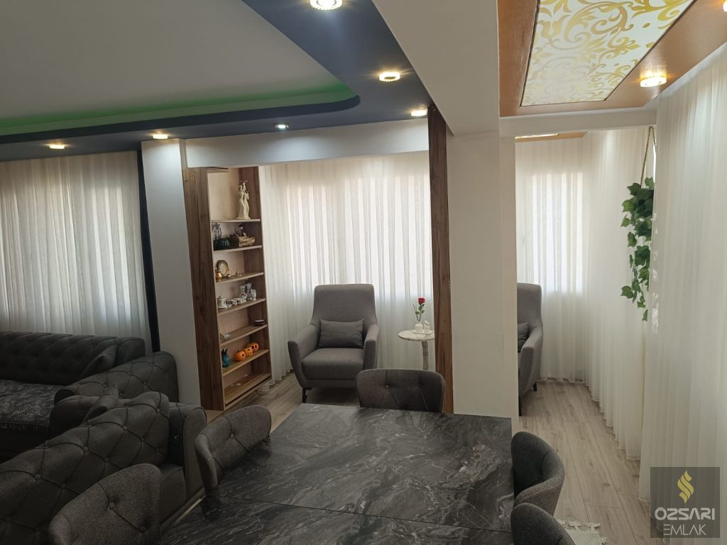 BORNOVA FATİH SULTAN MEHMET CADDESİNDE FULL YAPILI SATILIK DAİRE
