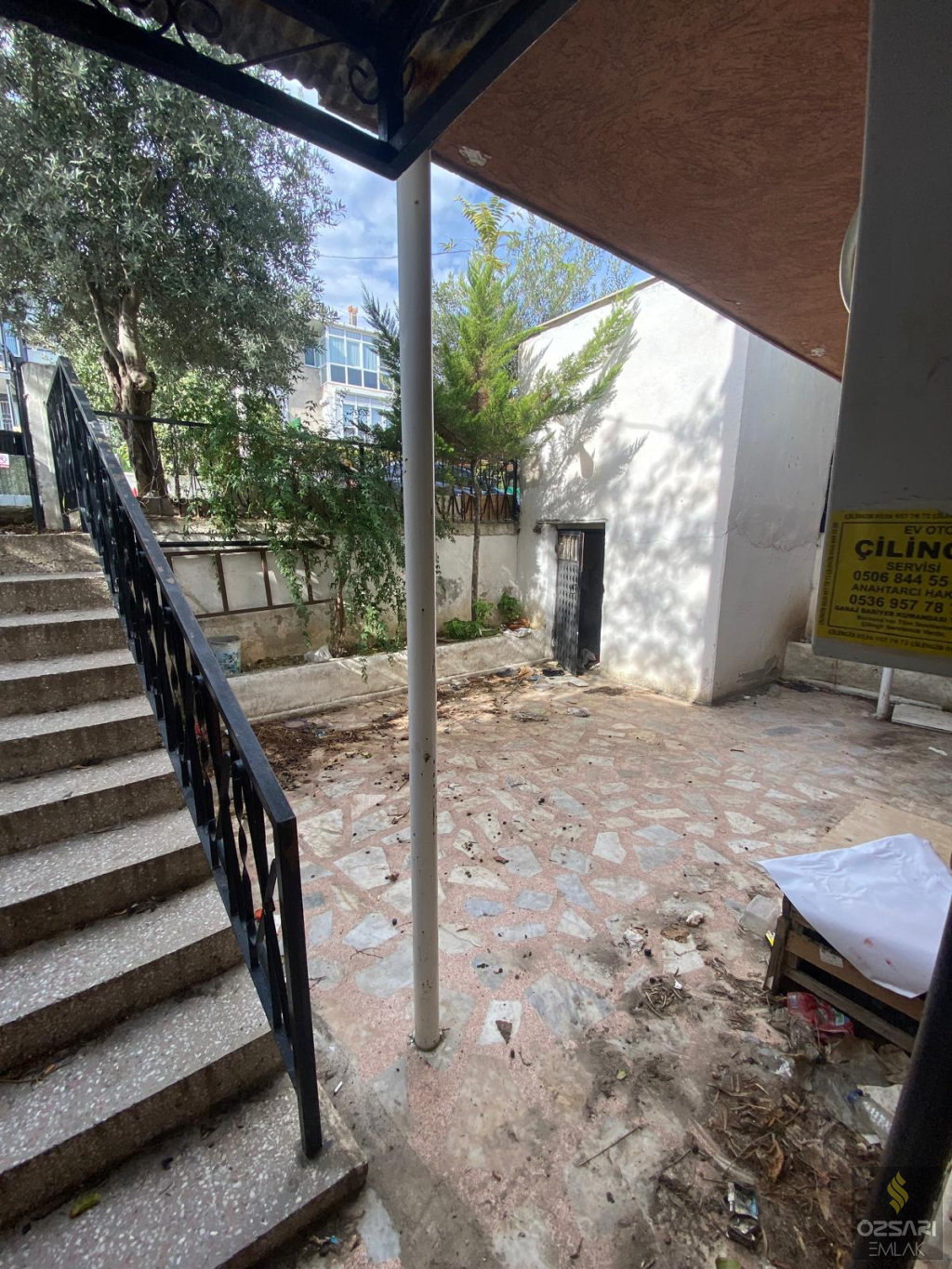 Bornova İnönü Mah. 4katlı 4daireli Komple Satılık Bina