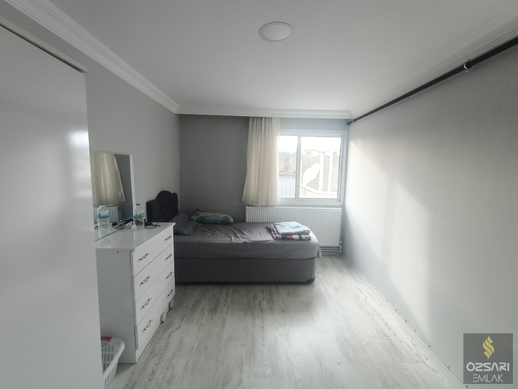 BORNOVA ÇAMDİBİ YILDIRIM BEYAZITTA SATILIK FERAH YAPILI 2+1 SATILIK KUPON DAİRE