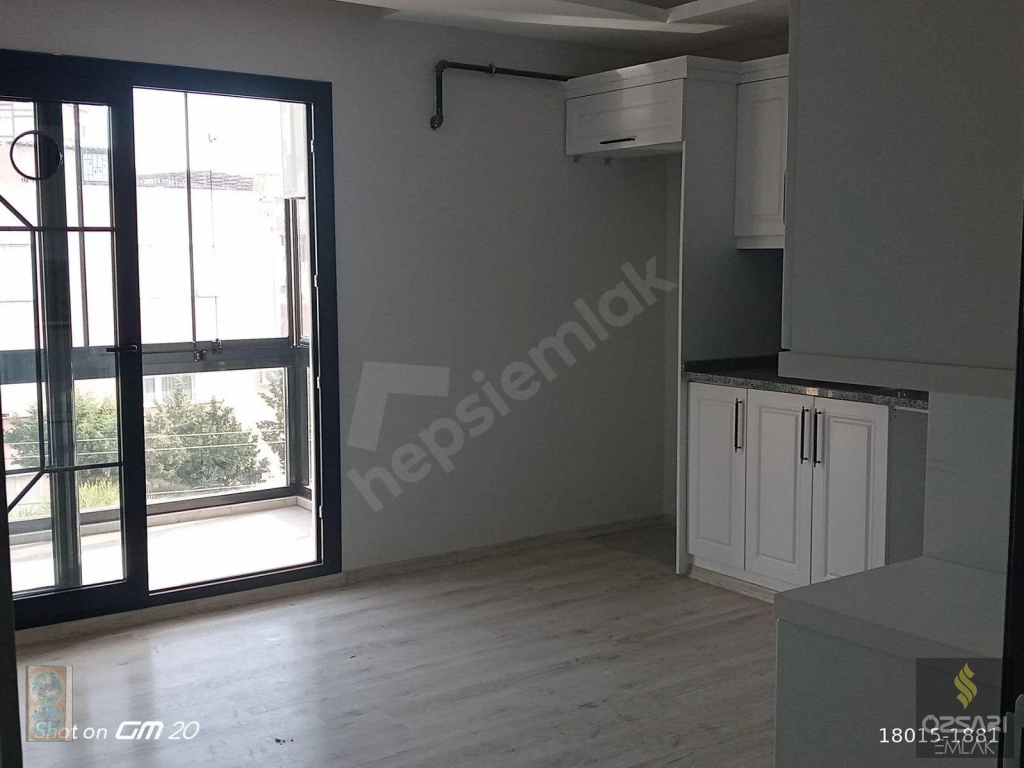 BORNOVA İNÖNÜ MAHALLESİNDE 4 KATLI SATILIK FIRSAT BİNA