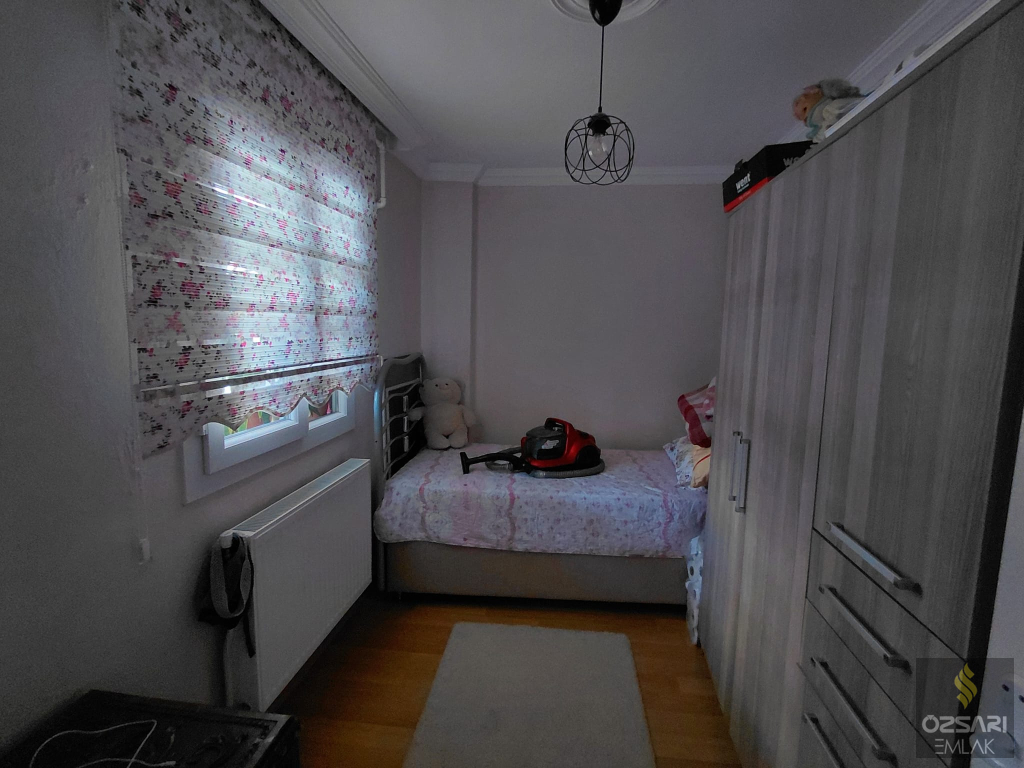 BORNOVA EVKA 4 2+1 DOĞALGAZLI SATILIK DAİRE