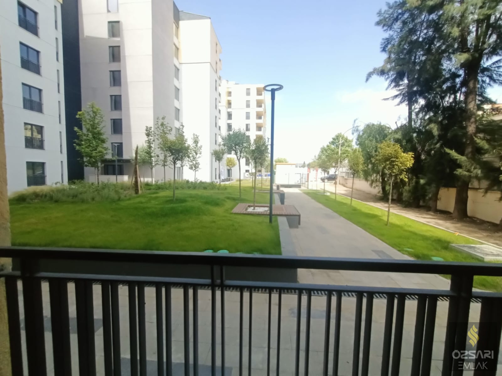 BAYRAKLI\\\'DA YÜZBAŞI HAKKI CADDESİNE YAKIN 3+1 SIFIR DAİRE